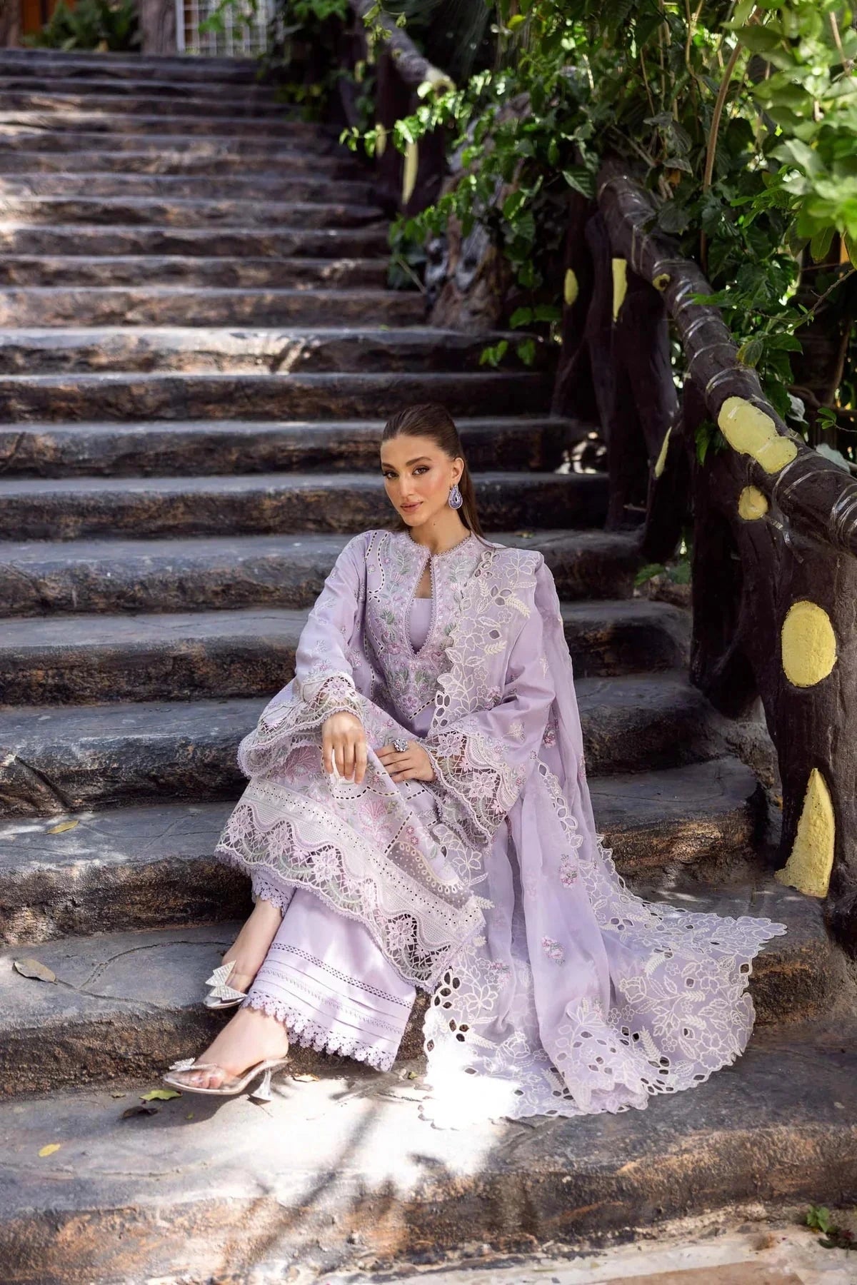 Akbar Aslam - 3PC Luxury Lawn Embroidered Suit