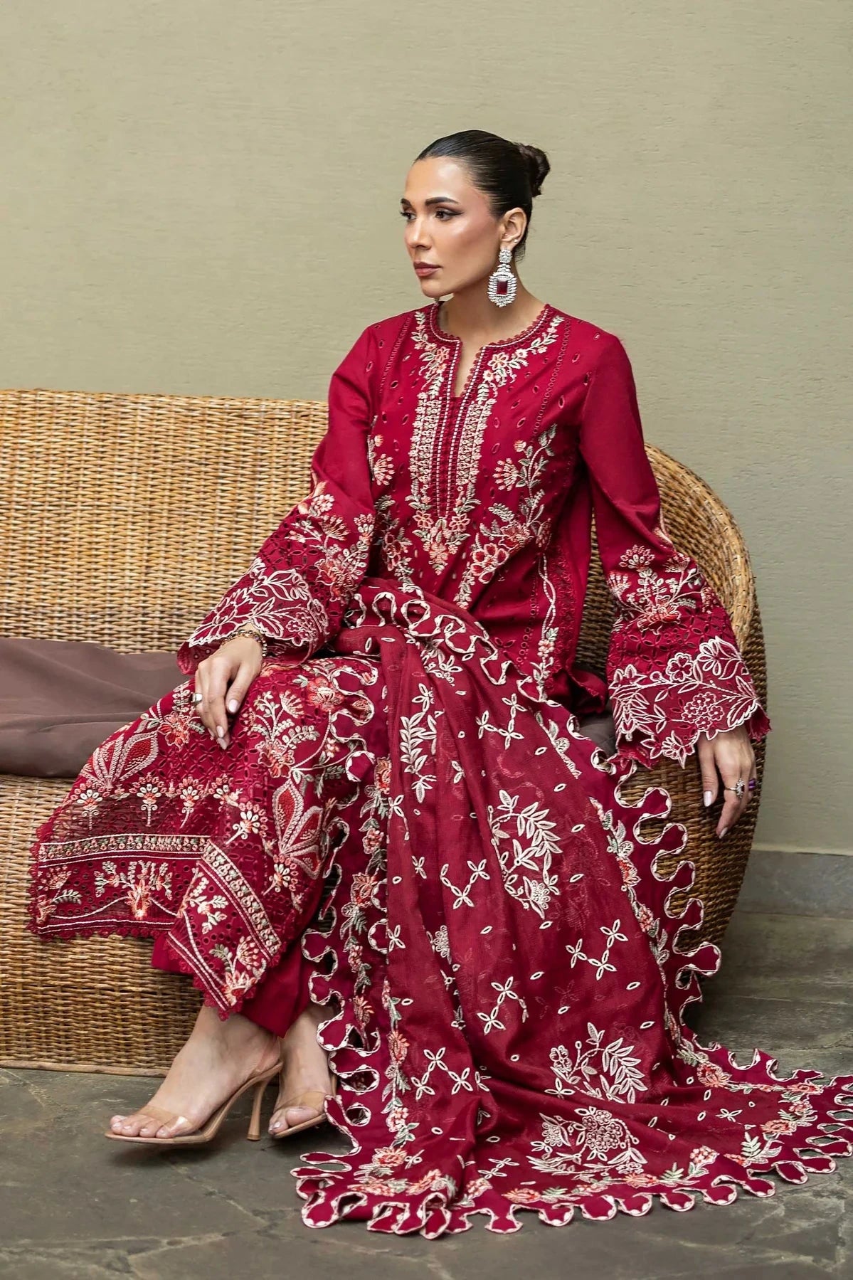 Akbar Aslam - 3PC Luxury Lawn Embroidered Suit