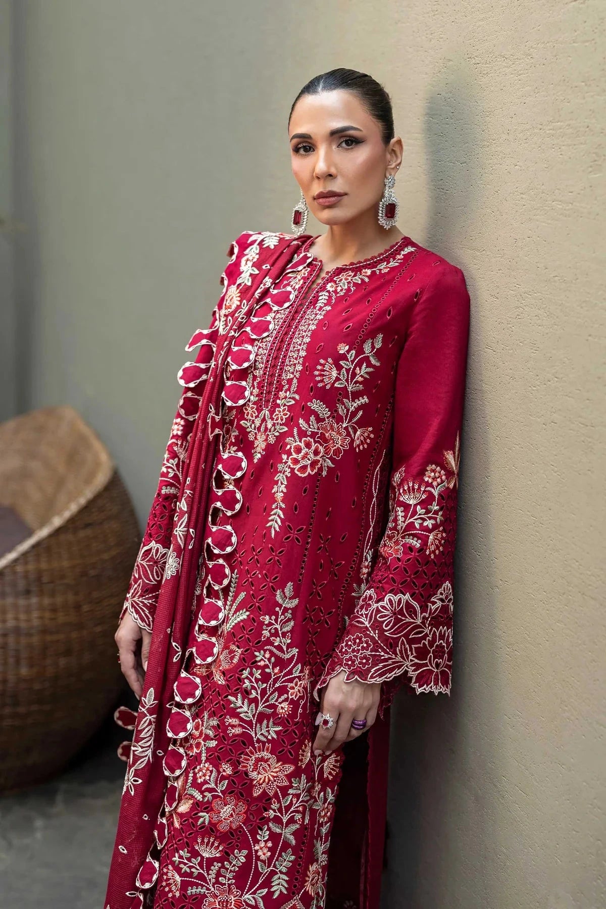 Akbar Aslam - 3PC Luxury Lawn Embroidered Suit