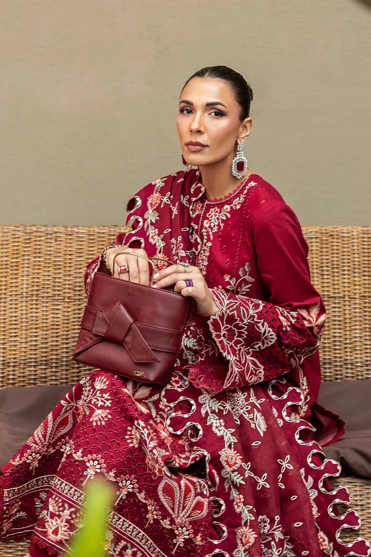 Akbar Aslam - 3PC Luxury Lawn Embroidered Suit