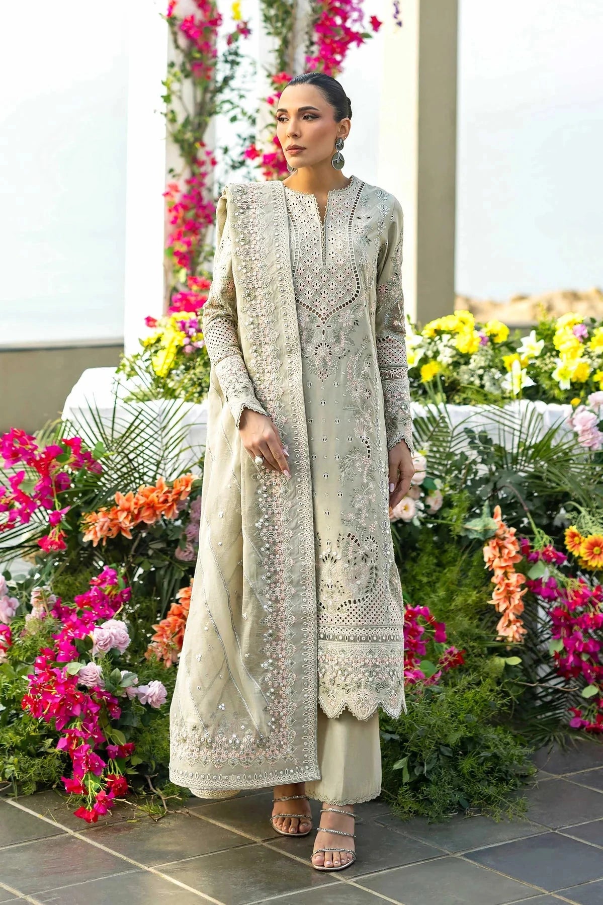 Akbar Aslam - 3PC Luxury Lawn Embroidered Suit