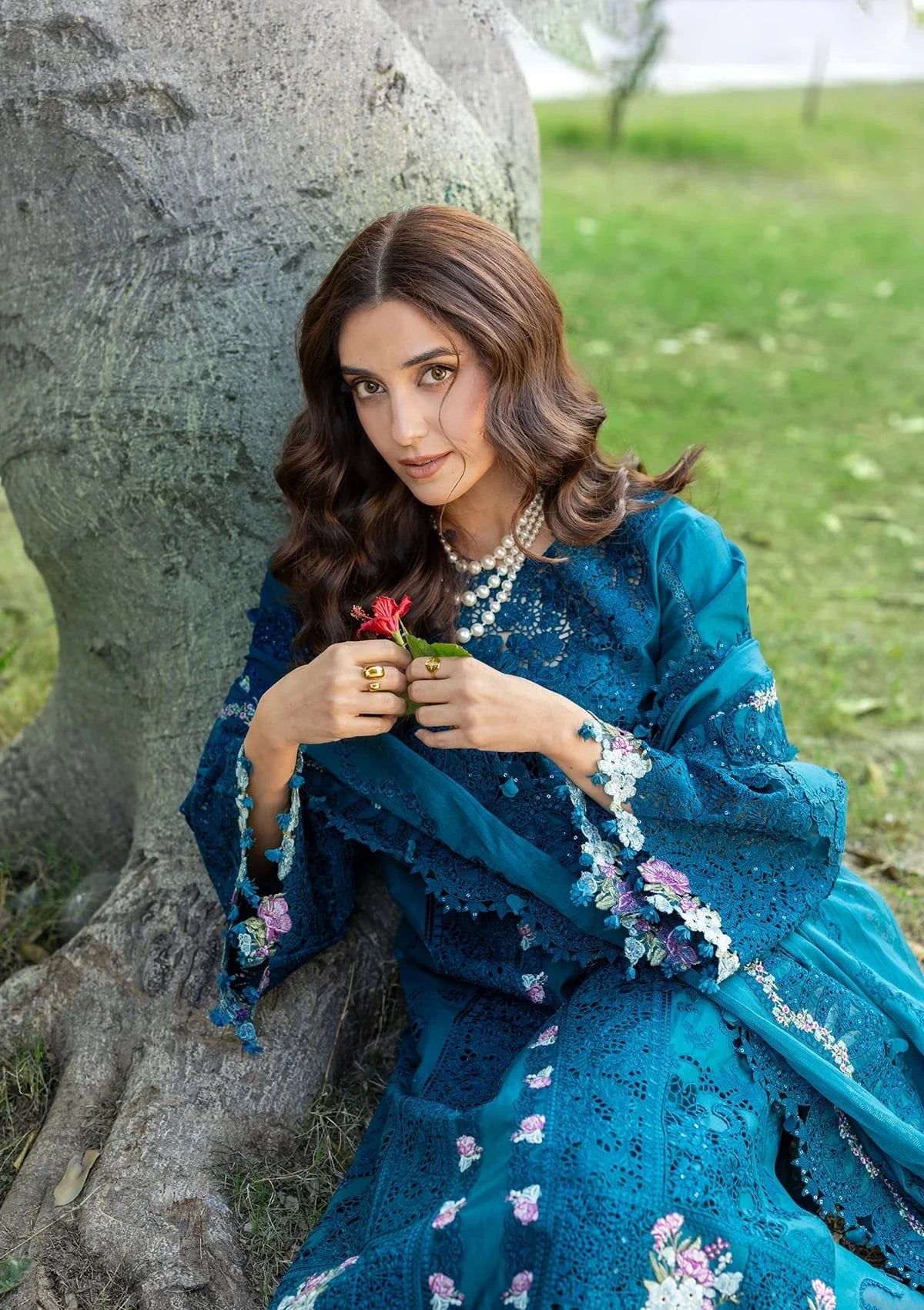 Elaf - 3PC Luxury Lawn Embroidered Suit Unstiched