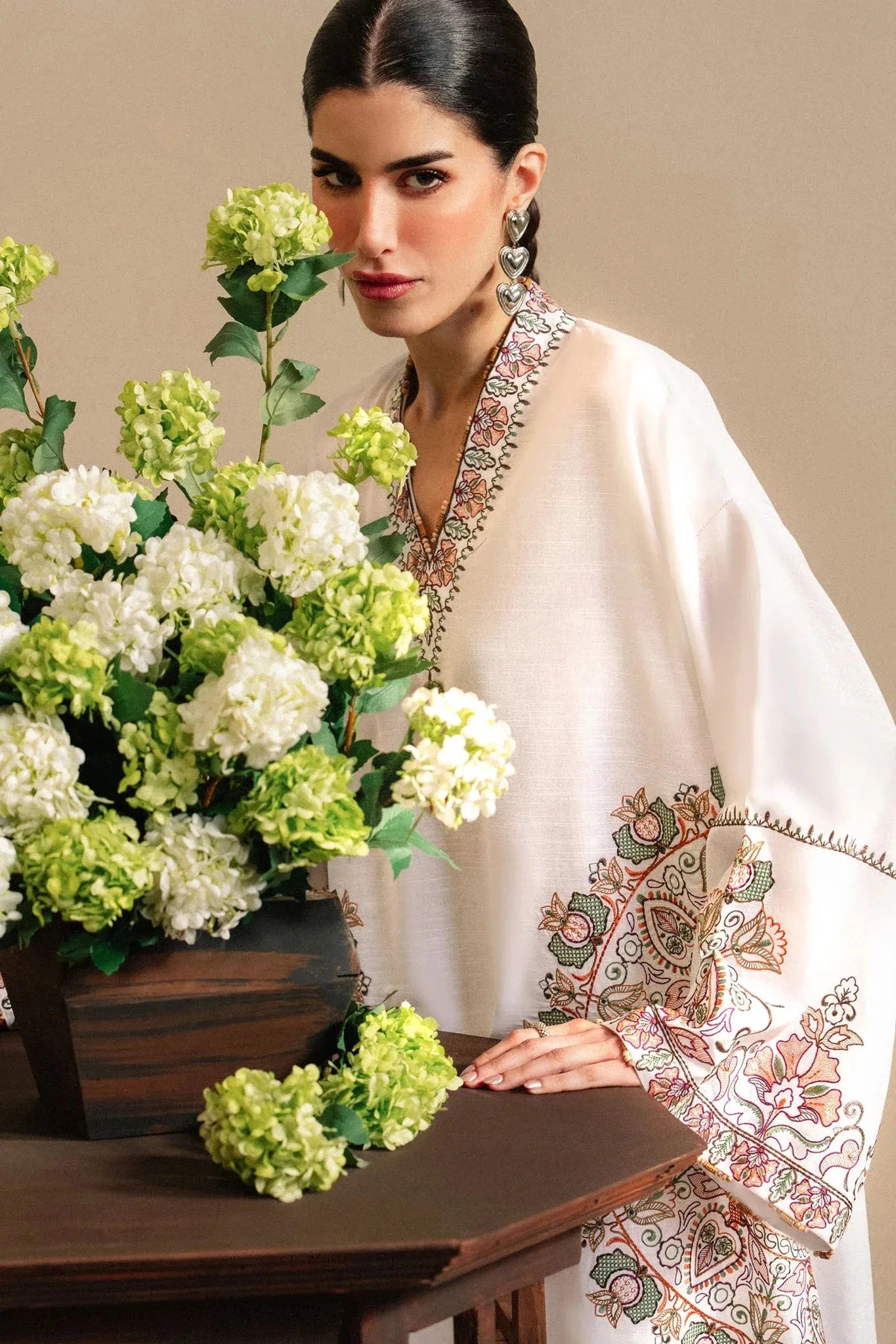 ELAN - 2PC Luxury Lawn Embroidered Suit