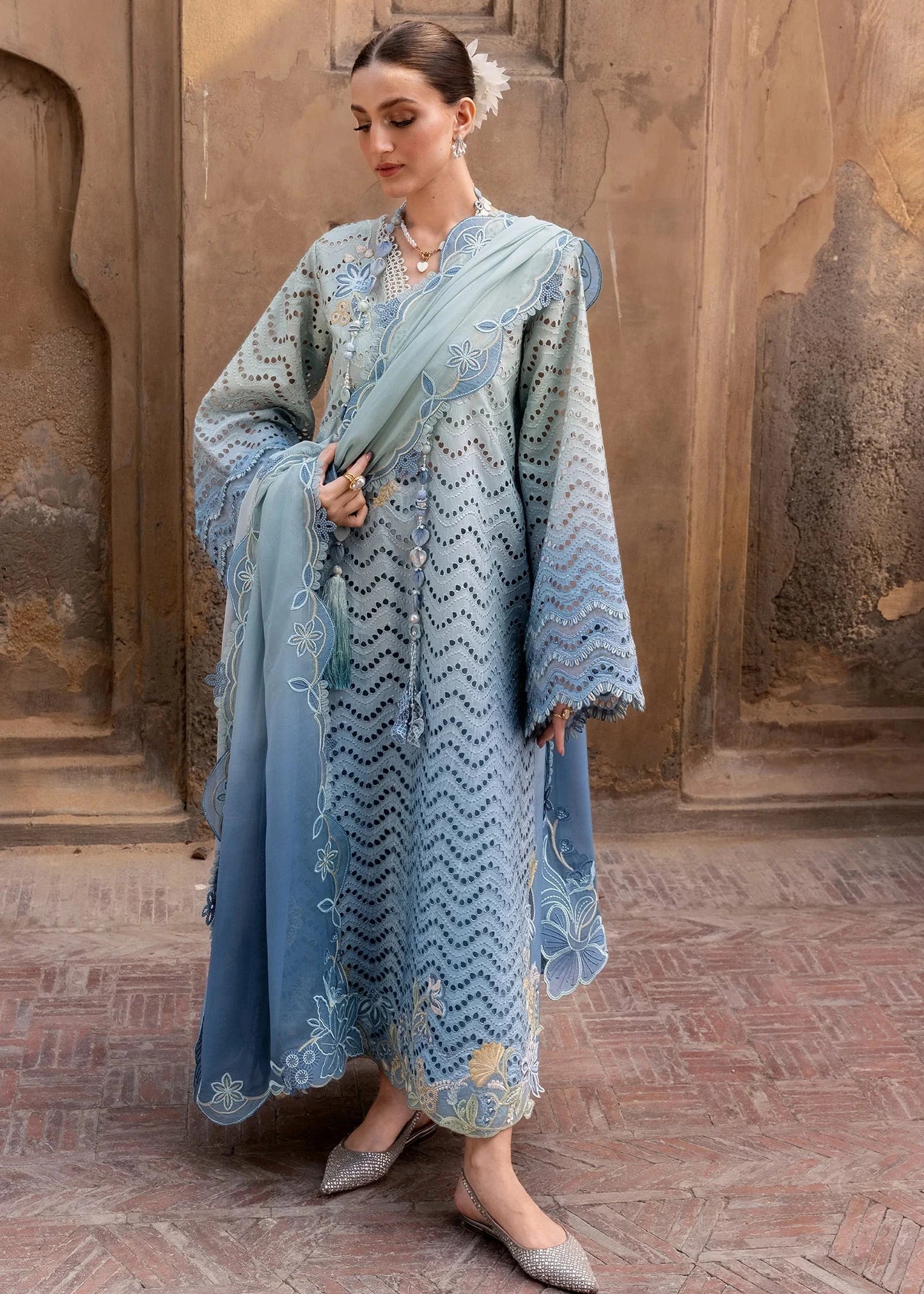 Crimson - 3PC Luxury Lawn Embroidered Suit