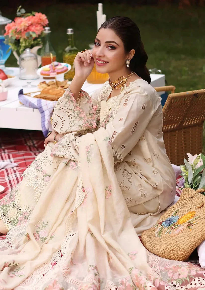 KAHF - 3PC Luxury Lawn Embroidered Suit