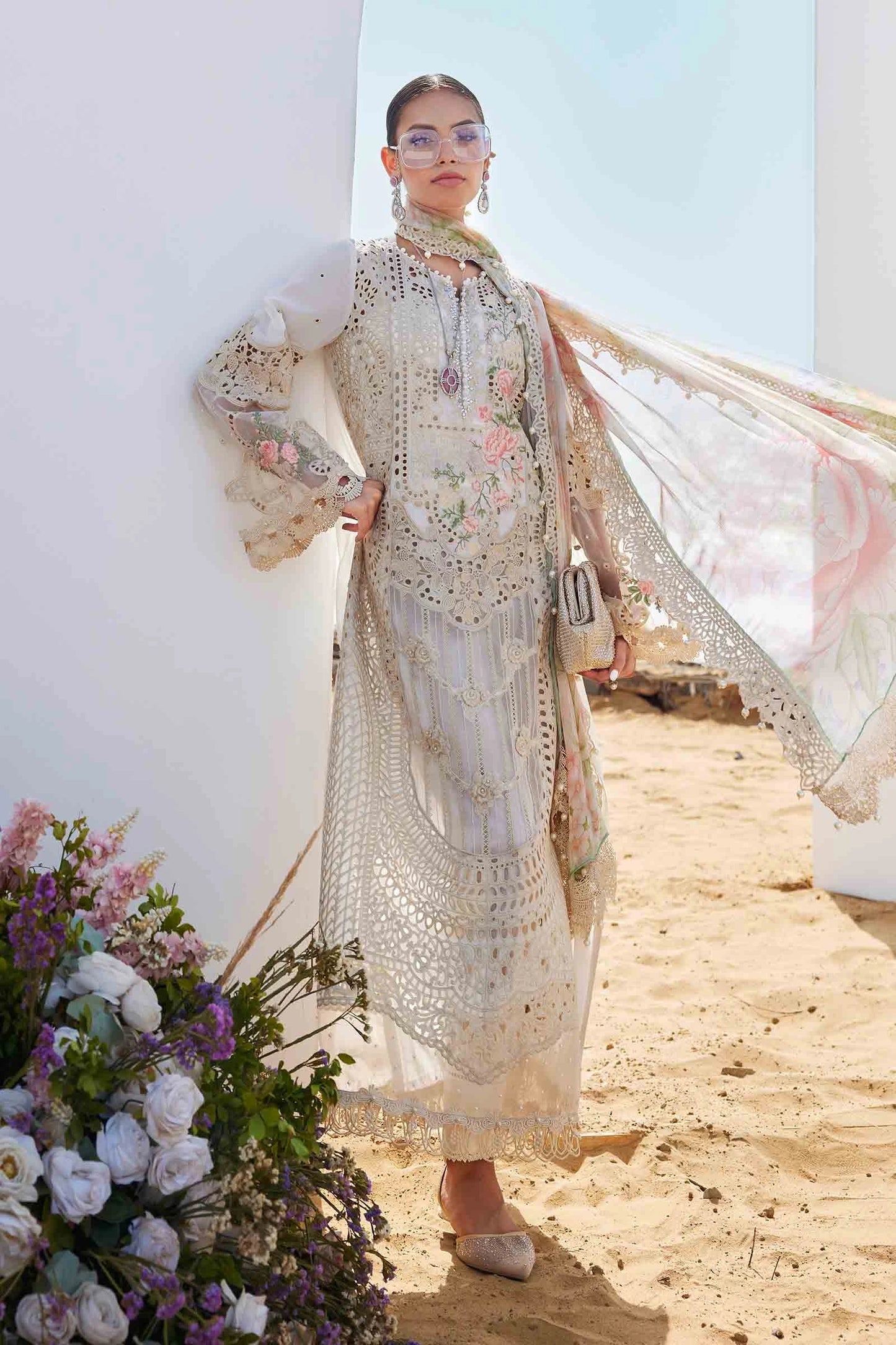 Maria.B - 3PC Luxury Lawn Embroidered Suit
