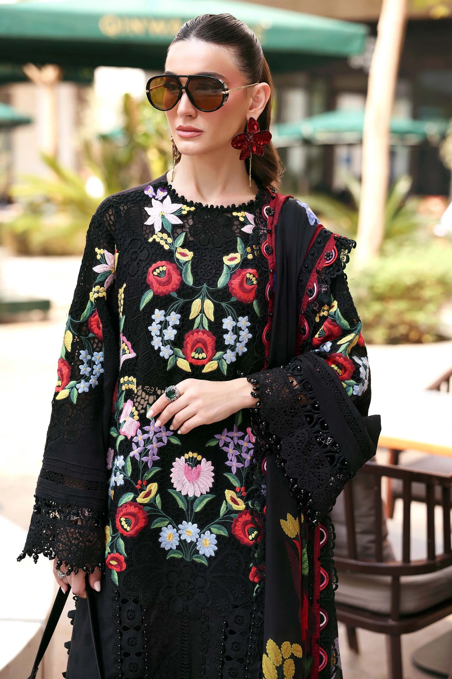 Maria.B - 3PC Luxury Lawn Embroidered Suit