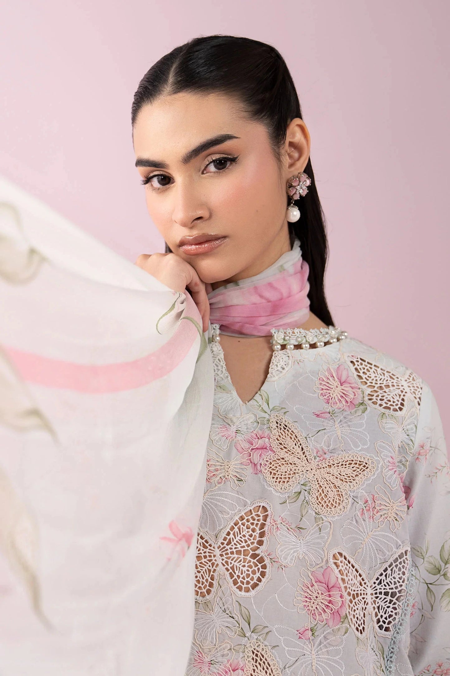 Maria.B - 3PC Luxury Lawn Embroidered Suit