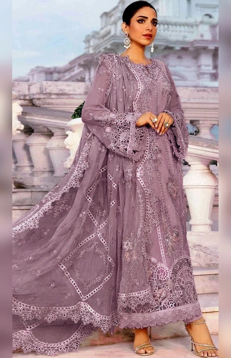 MARIA.B - 3PC Luxury Lawn Embroidered Suit