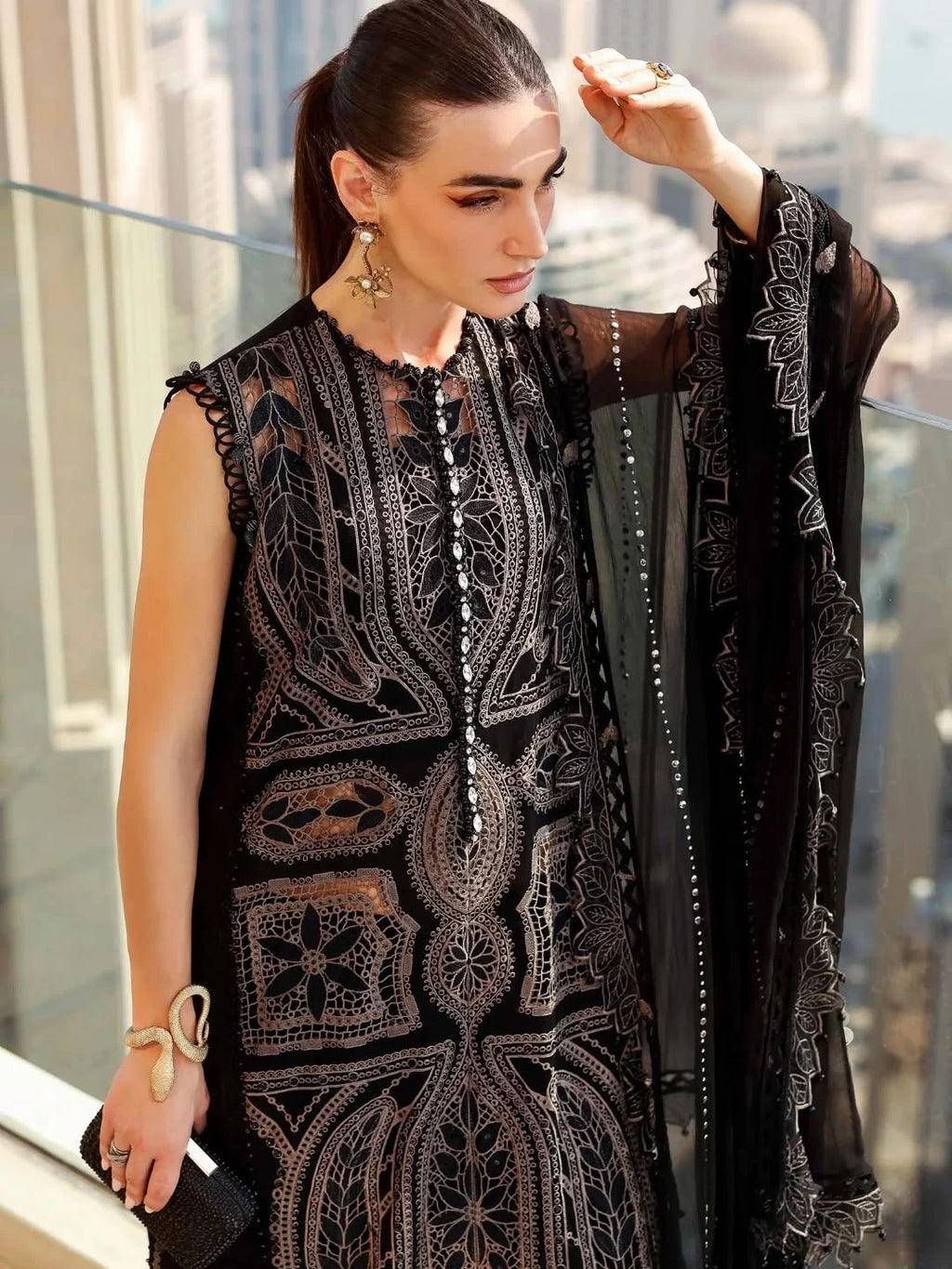 Maria.B - 3PC Luxury Lawn Embroidered Suit