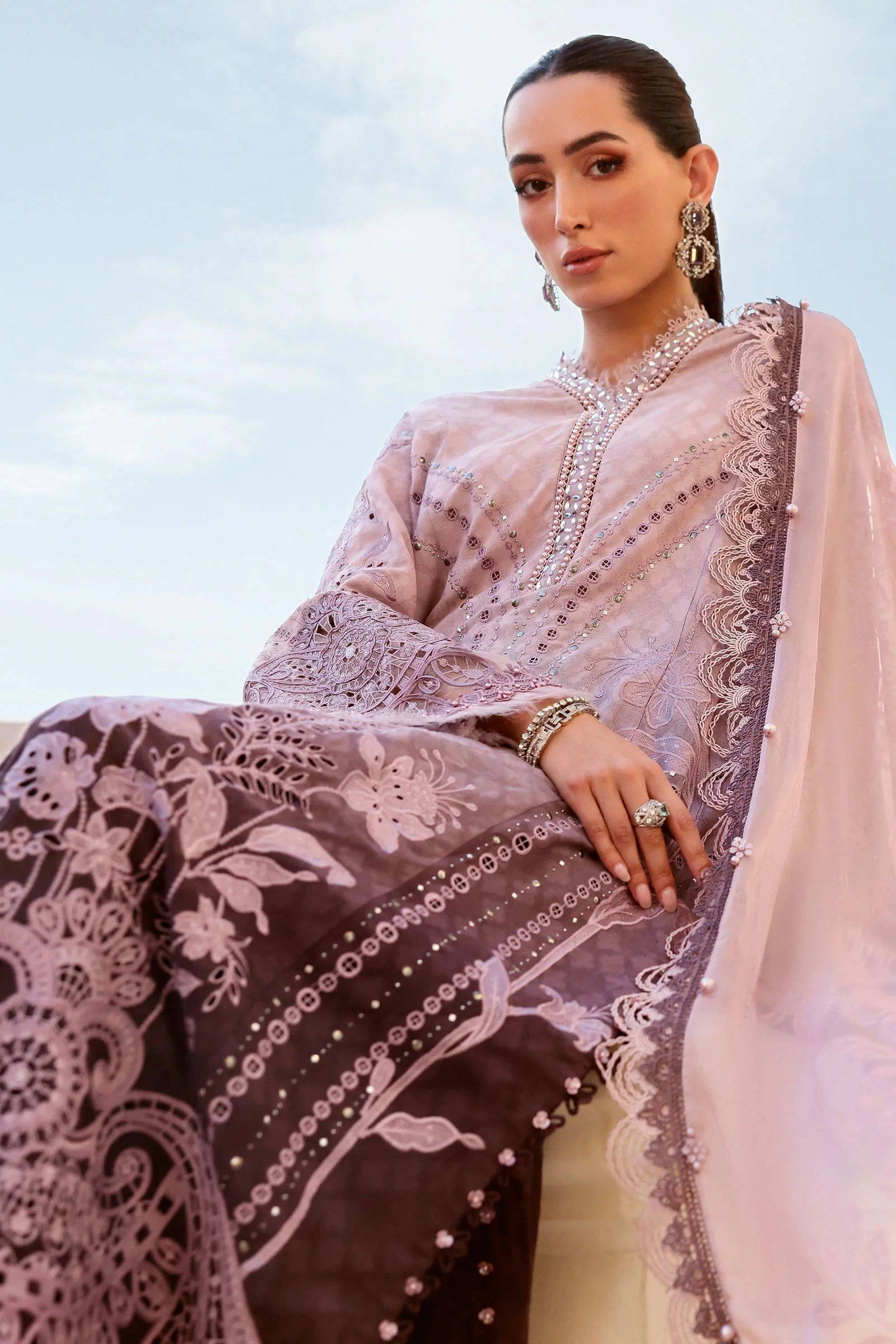 MARIA.B - 3PC Luxury Lawn Embroidered Suit