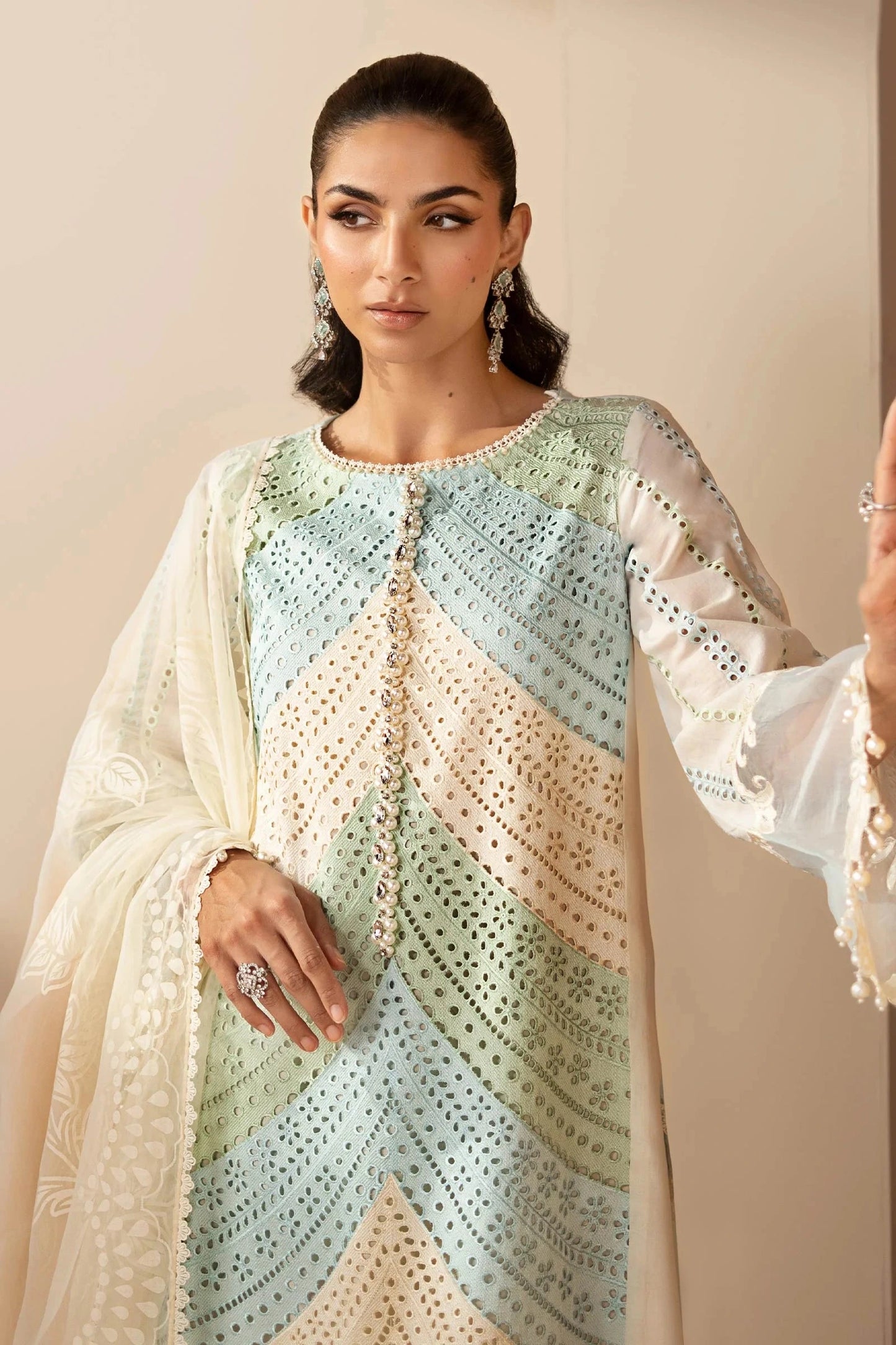 MARIA.B - 3PC Luxury Lawn Embroidered Suit