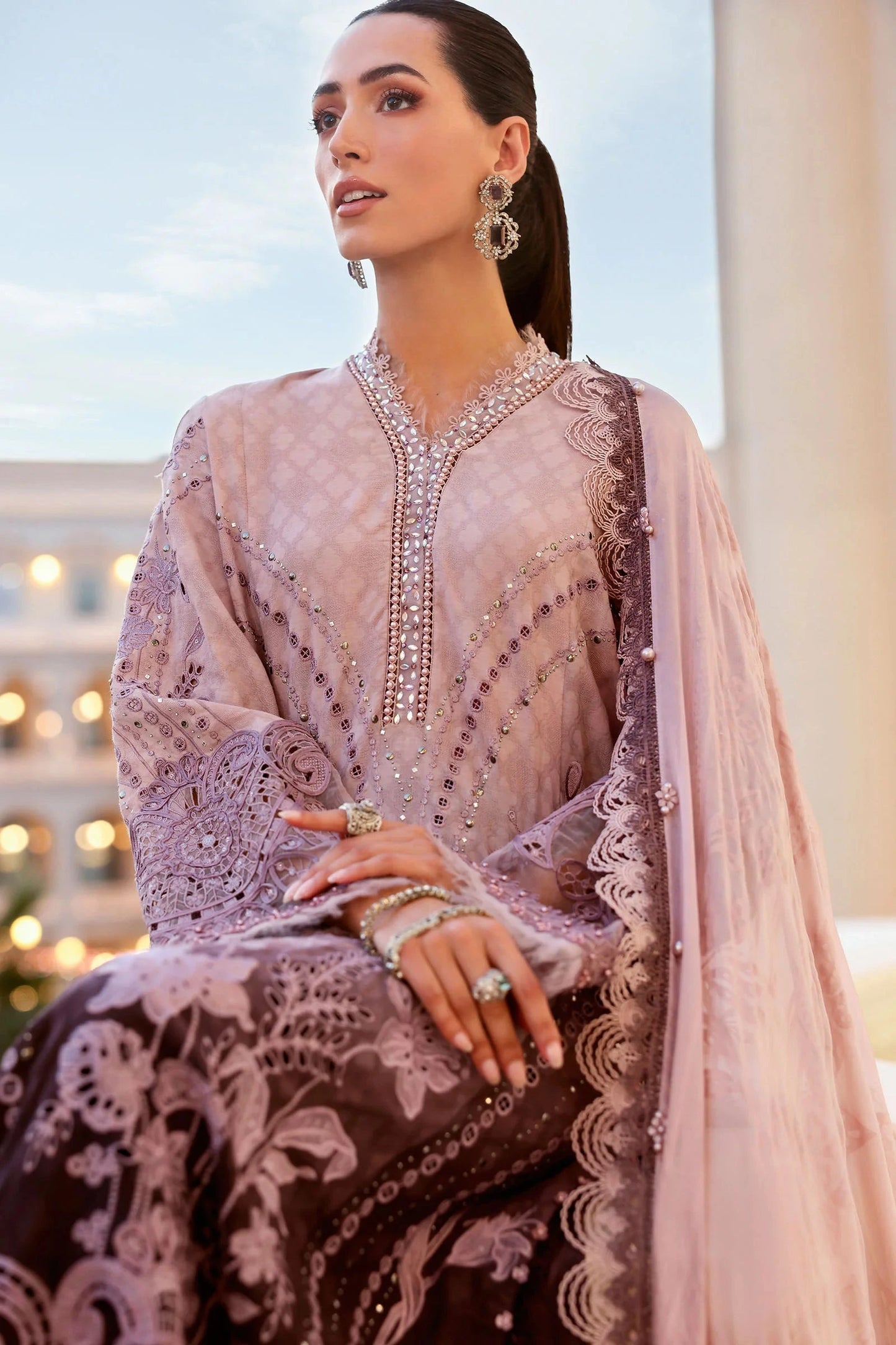 MARIA.B - 3PC Luxury Lawn Embroidered Suit