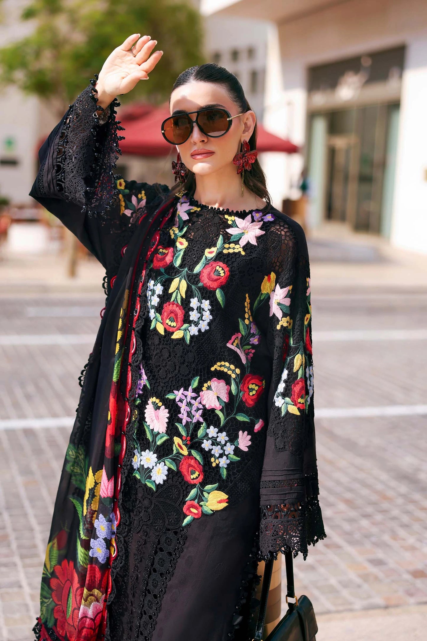 Maria.B - 3PC Luxury Lawn Embroidered Suit