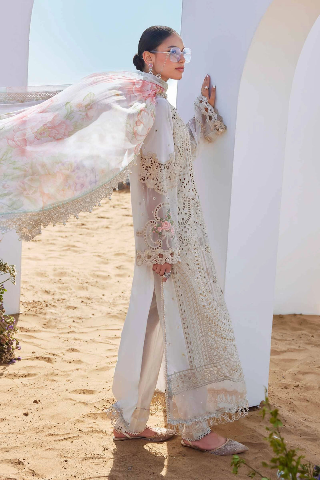 Maria.B - 3PC Luxury Lawn Embroidered Suit