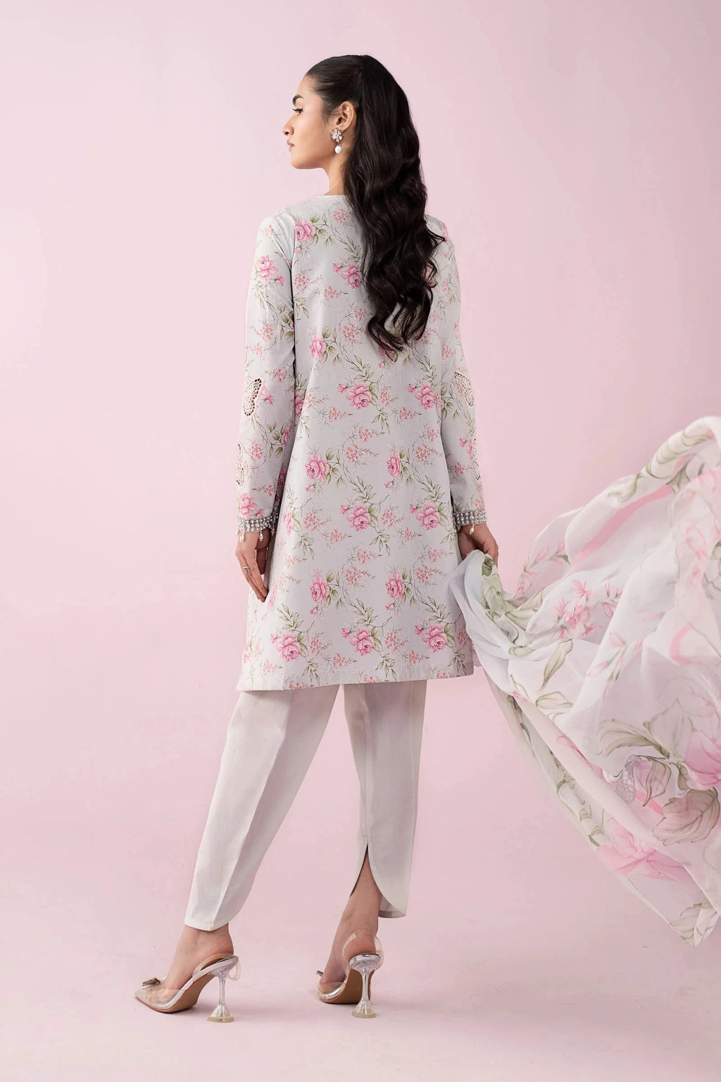 Maria.B - 3PC Luxury Lawn Embroidered Suit