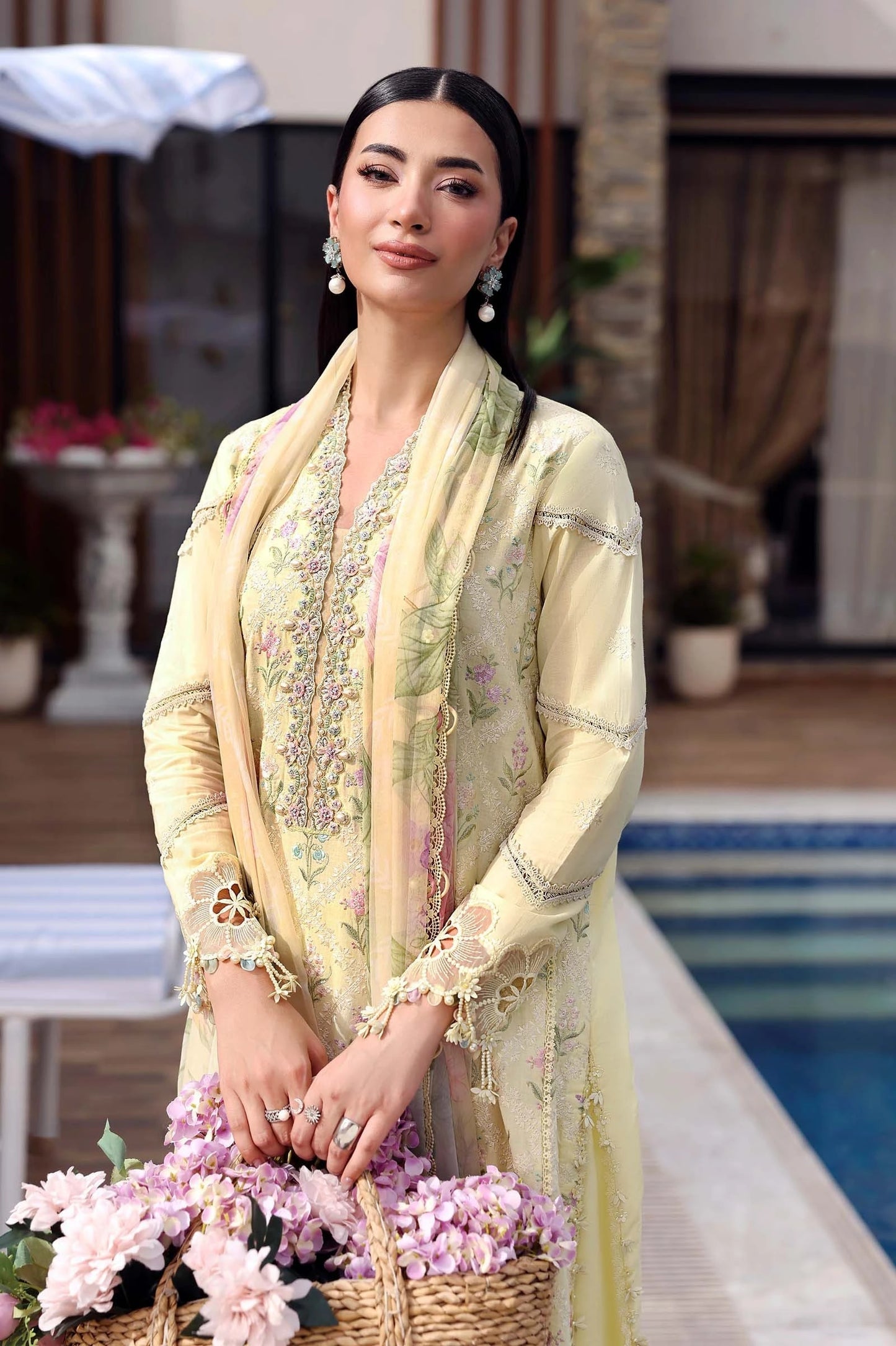 MARIA.B - 3PC Luxury Lawn Embroidered Suit
