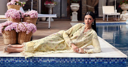 MARIA.B - 3PC Luxury Lawn Embroidered Suit