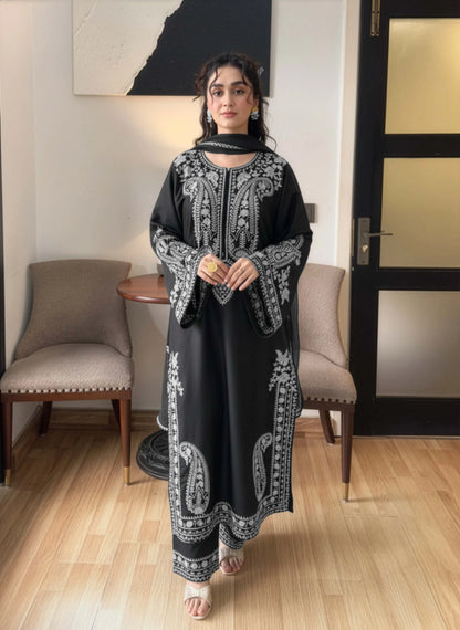 Mirana - 3PC Luxury Lawn Embroidered Suit