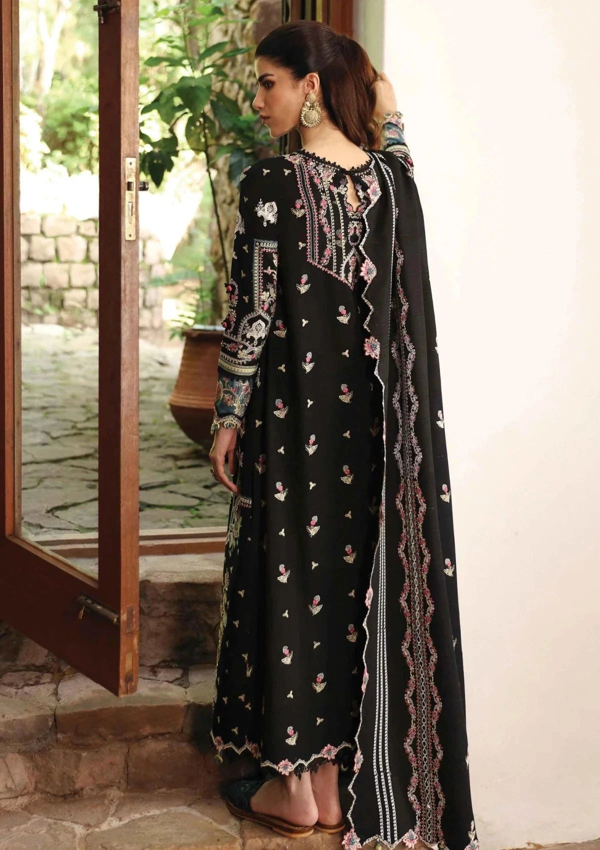Qalamkar - 3PC Luxury Lawn Embroidered Suit